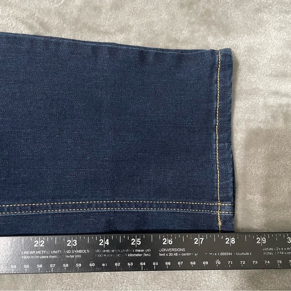 Time and Tru Jeans Size 6 - Picture 7 of 8